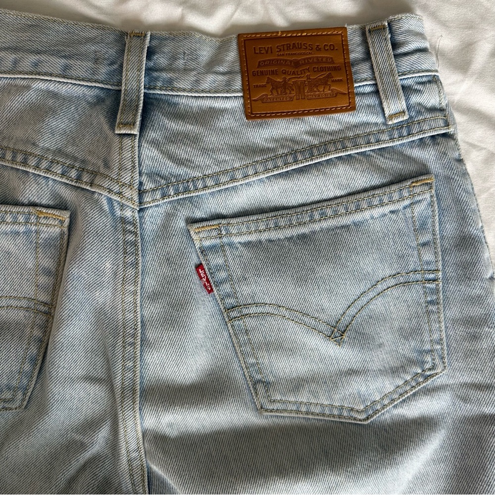 Levi Mom Jeans